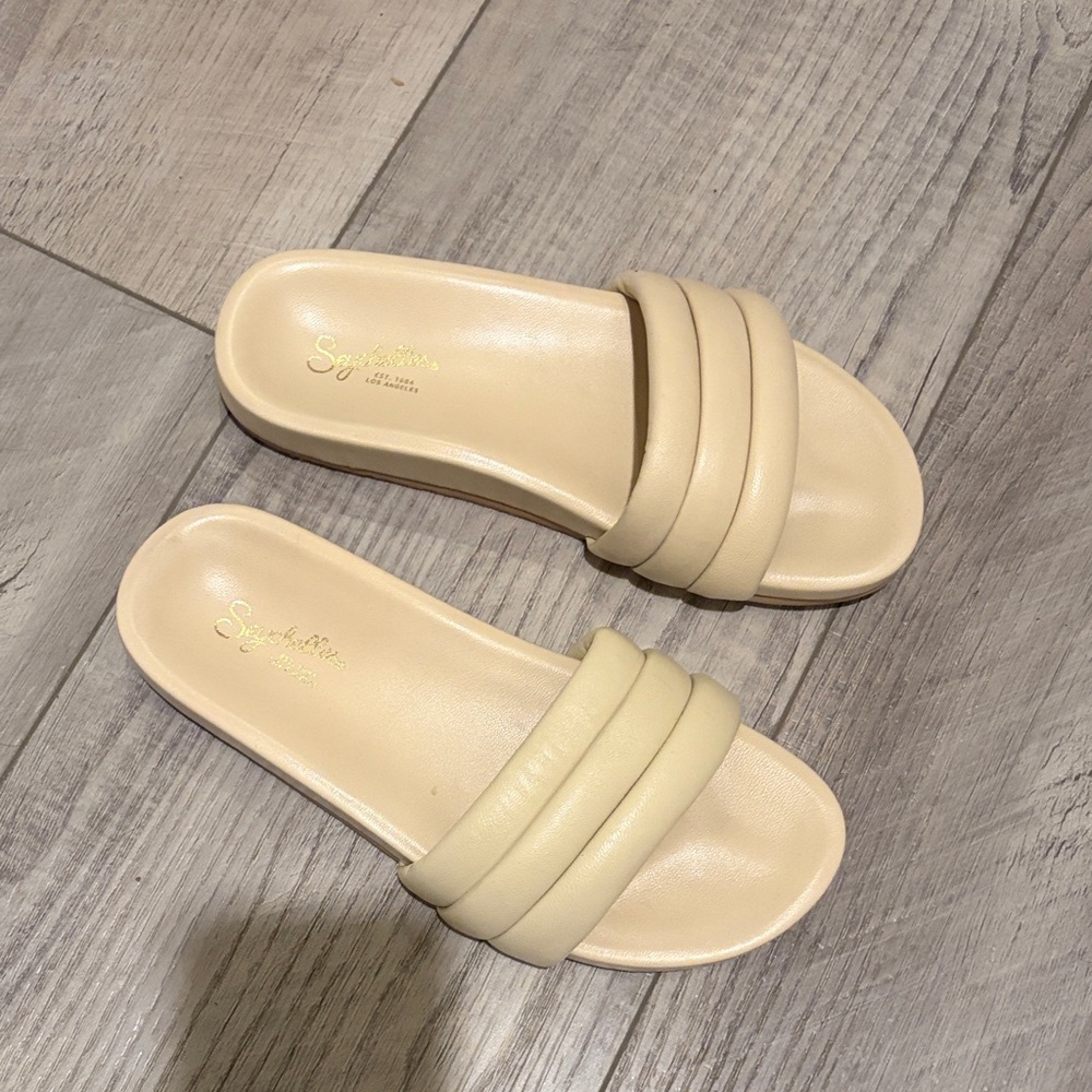 Seychelles Cream Quilted Slide Sandals